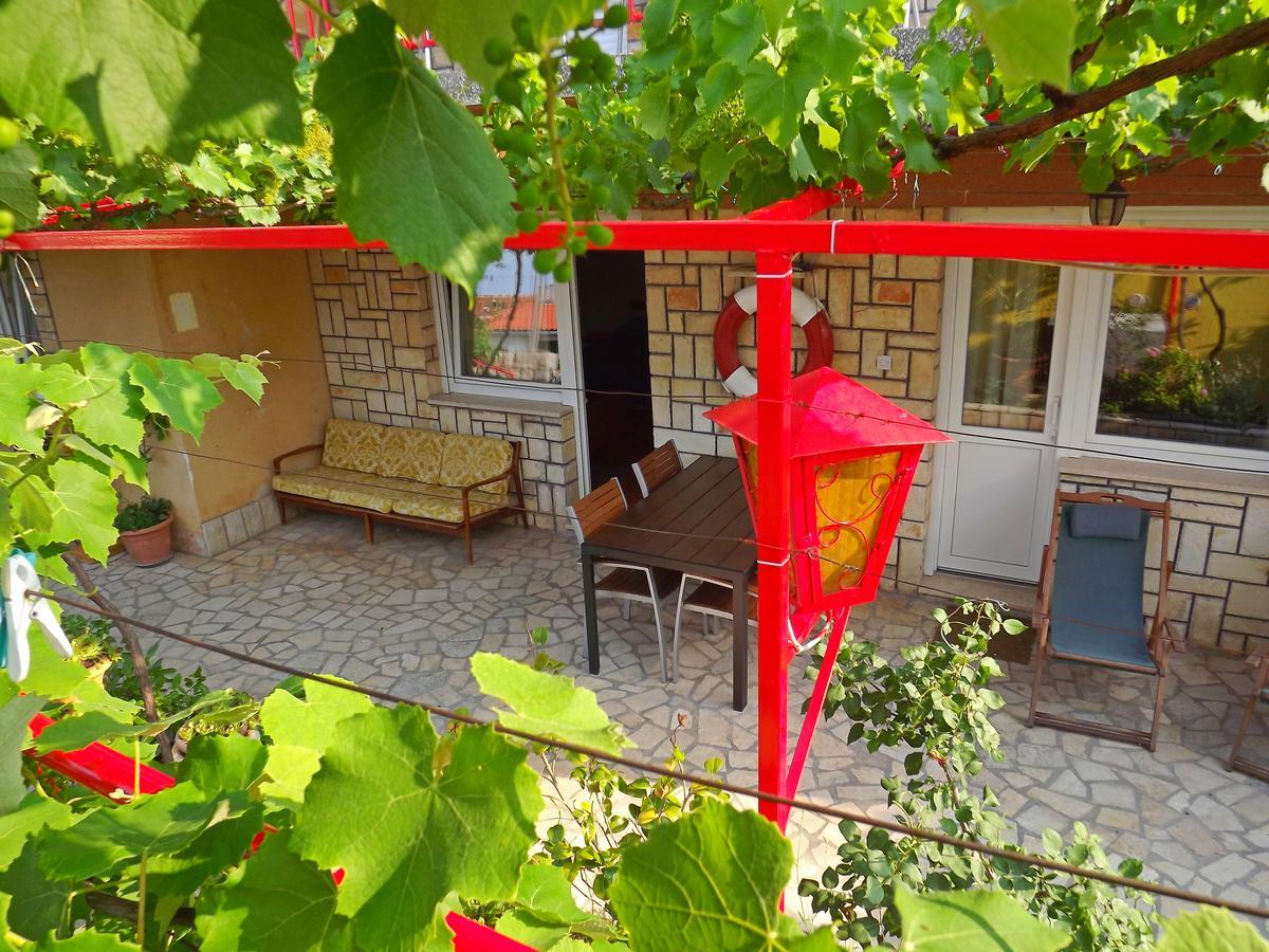 Apartments Maricic 200 Meters From The Beach 诺维·维诺多尔斯基 外观 照片