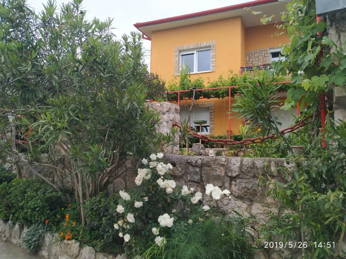 Apartments Maricic 200 Meters From The Beach 诺维·维诺多尔斯基 外观 照片