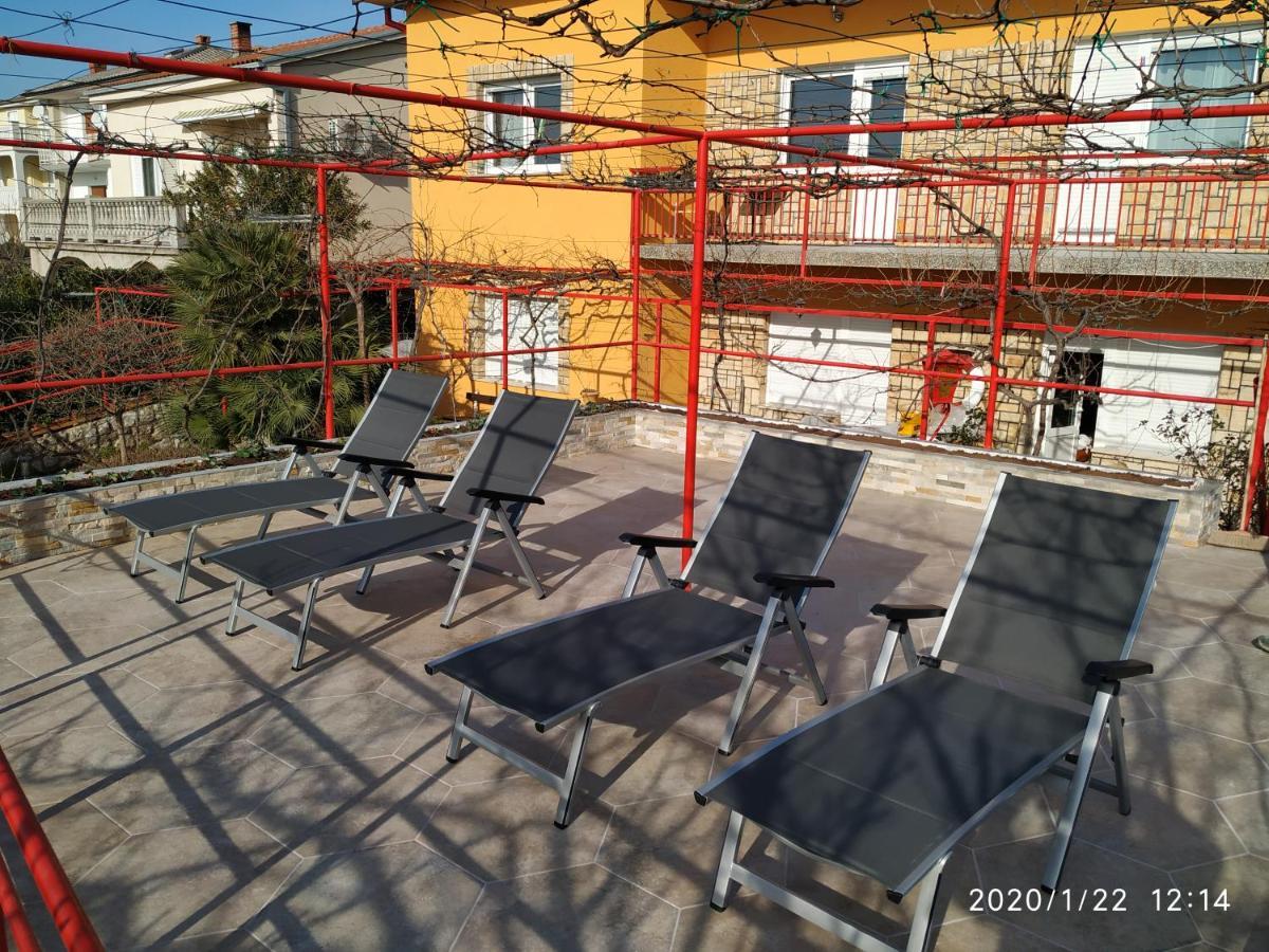 Apartments Maricic 200 Meters From The Beach 诺维·维诺多尔斯基 外观 照片