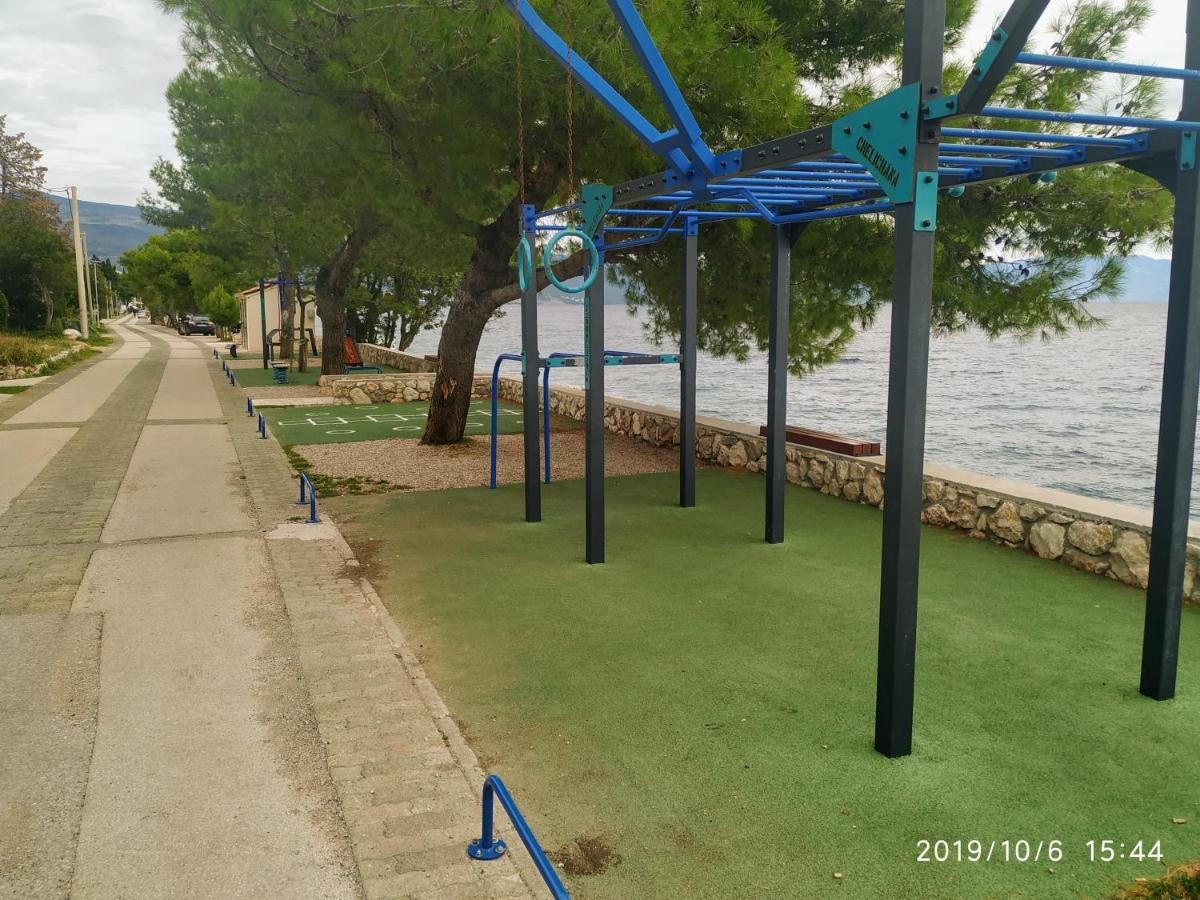 Apartments Maricic 200 Meters From The Beach 诺维·维诺多尔斯基 外观 照片